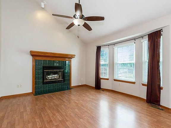 2nd image of 1504 Copeland Ln