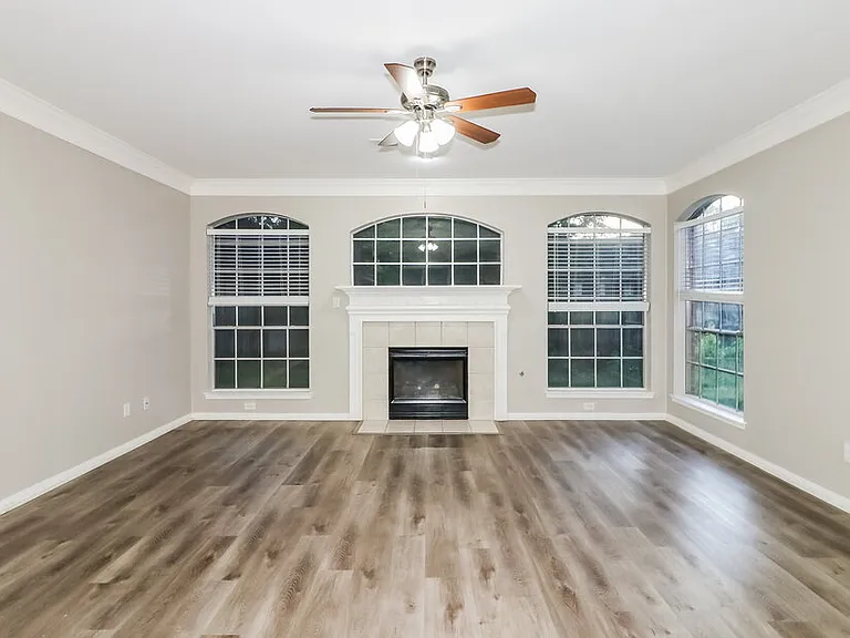 1423 Tilman Dr — Photo 4