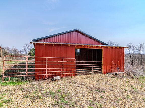 3rd image of 4929 S State Highway 837
