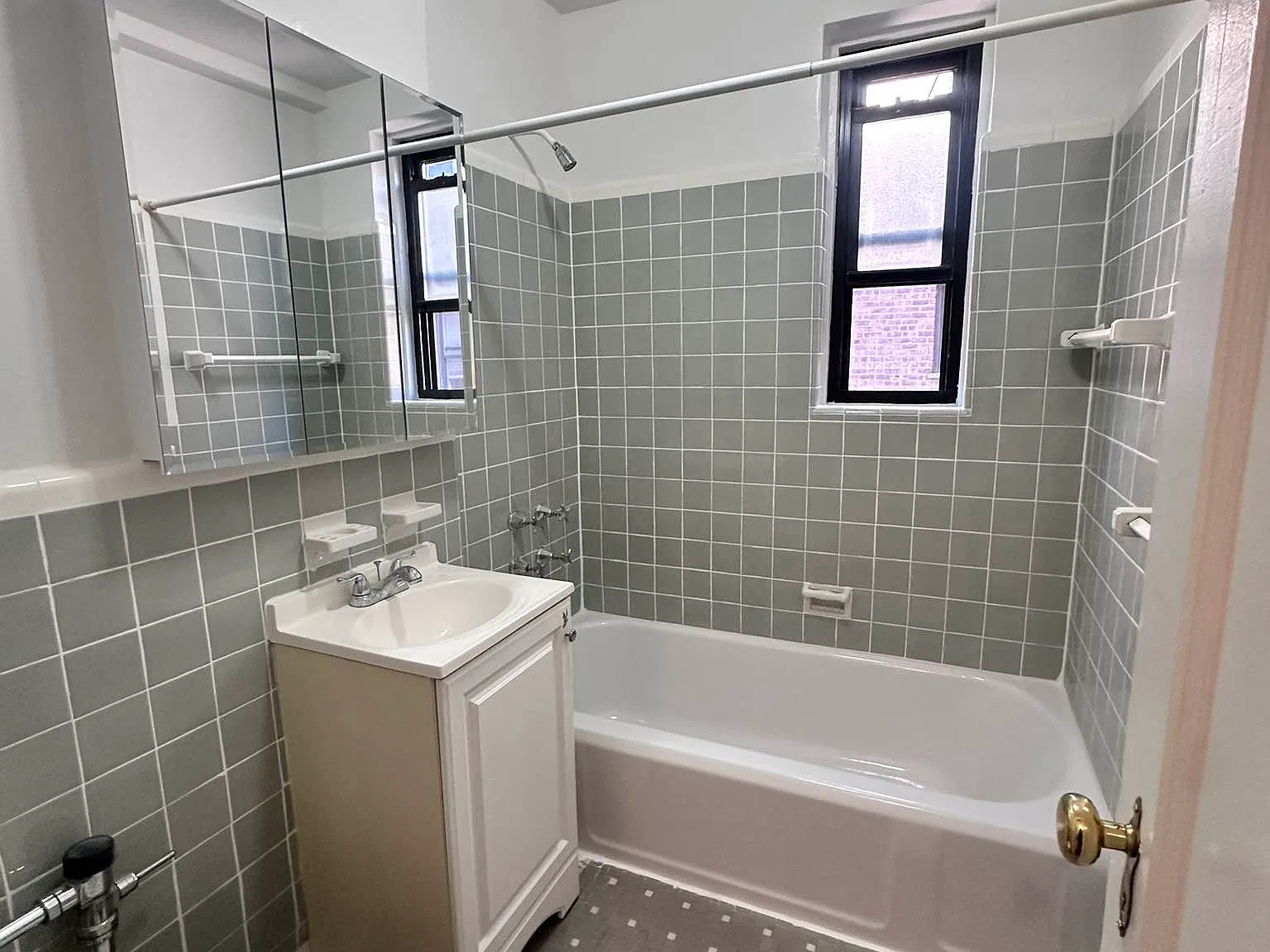 15 Corbin Place — Photo 4