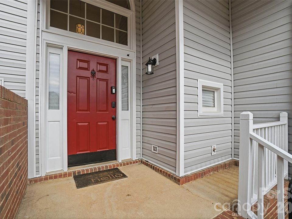 8729 Fox Chase Ln, Charlotte, NC 28269 | MLS #4349672 | Zillow