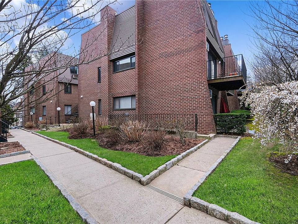 1st image of 492 N Broadway #24