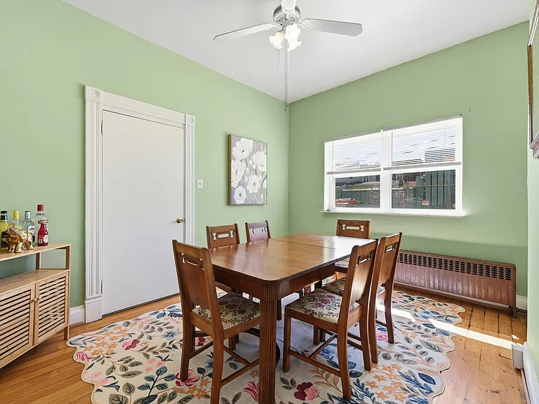 111 Pearl St — Photo 20