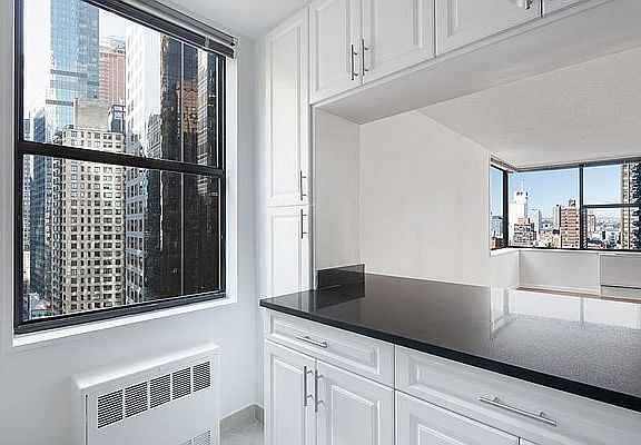 5th image of 211 W 56th St #H9