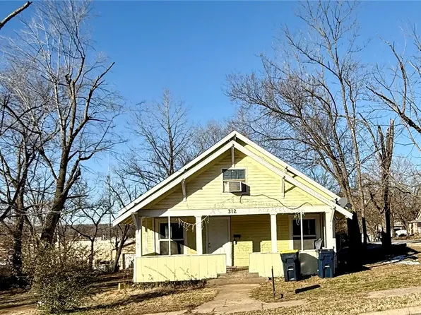 312 N Chestnut St, Harrison, AR 72601