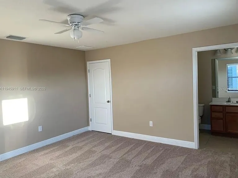 11016 Tahiti Isle Ln — Photo 8
