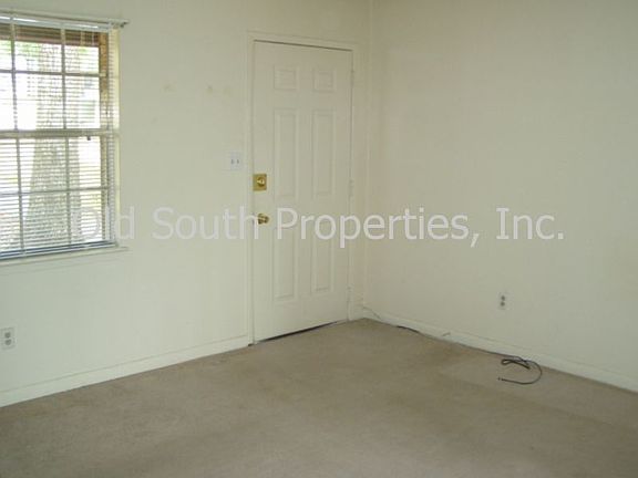 2nd image of 4935 Yacht Harbor Dr