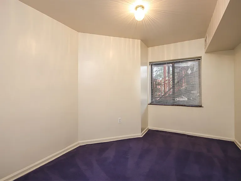 1309 S University Ave — Photo 15