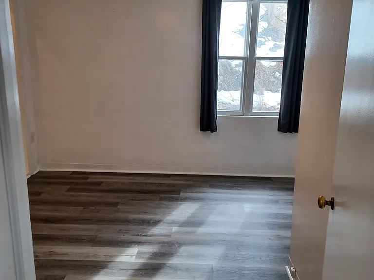 232 N Lake St SE #1 — Photo 31