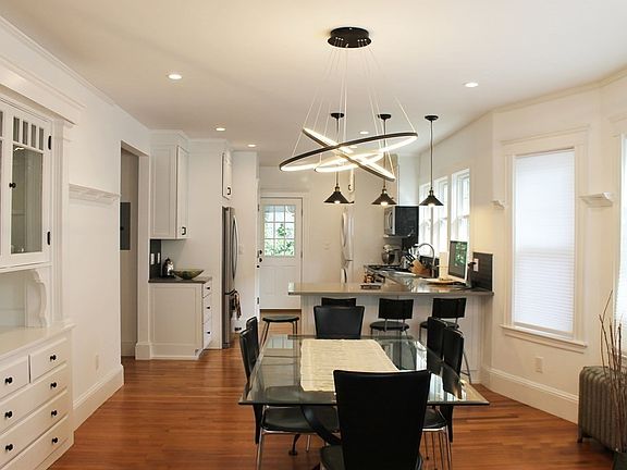 5th image of 55 Marlboro St #55