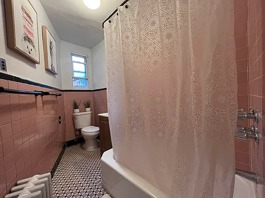 Rented by Compass | media 25