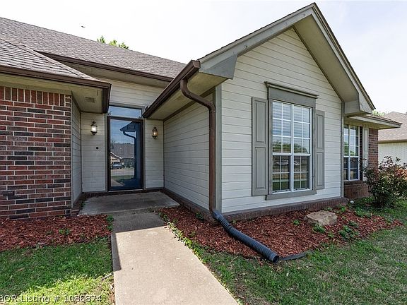 2nd image of 8812 Skypark Dr
