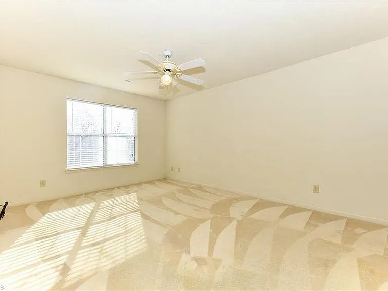 4212 Edith Ln #D — Photo 3