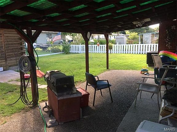 3rd image of 1290 Bluebird Dr