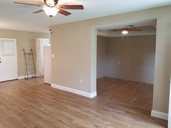 3rd image of 165 Ellison Ave