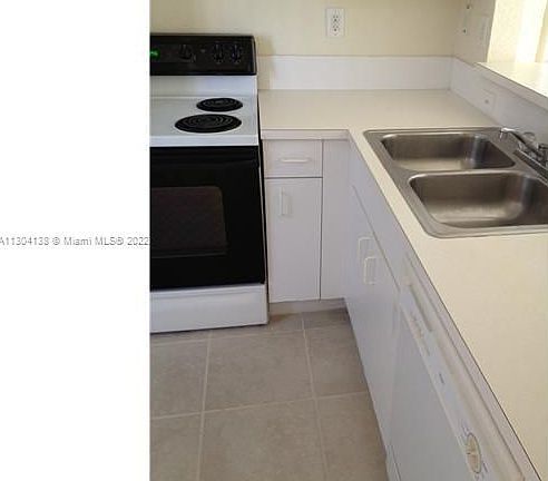 5th image of 14074 SW 121st Pl #1-23