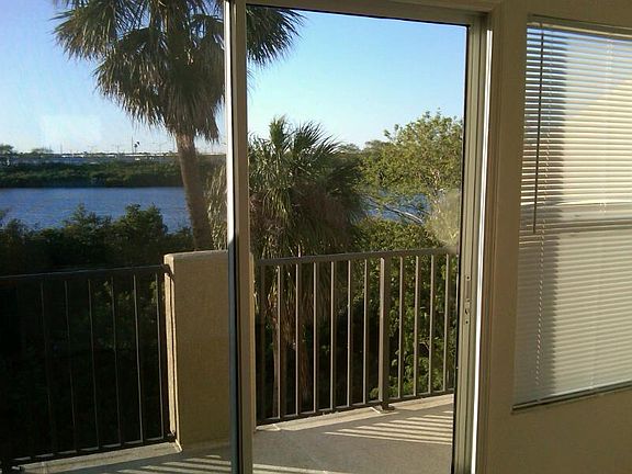 5th image of 517 Vincinda Crest Way