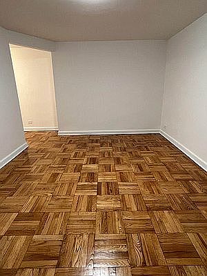 5th image of 82-05 135th St #1