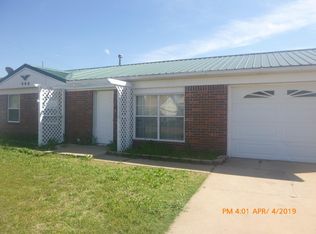 900 Hazel St, Altus, OK 73521