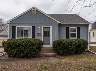 1137 Cornwall Ave, Waterloo, IA 50702