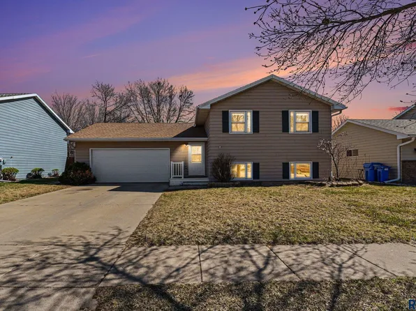 4424 W Antelope Dr, Sioux Falls, SD 57107