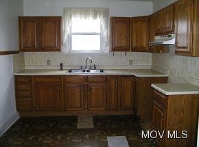 4th image of 4017 12th Ave