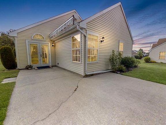 3rd image of 2573 Little Pine Ct