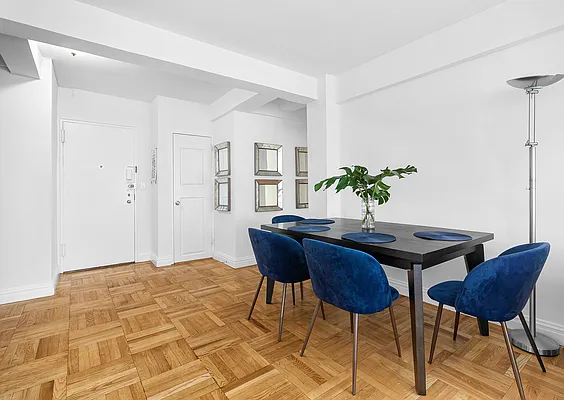 Sold by Martini Real Estate | media 4