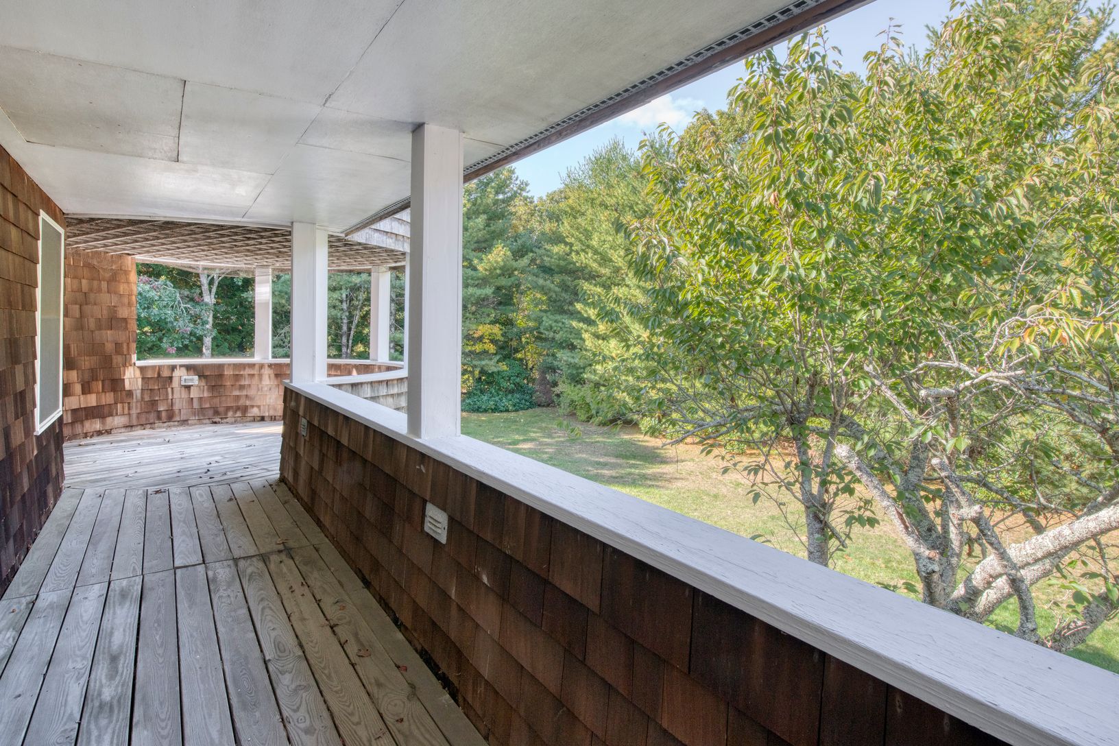  Walkway - Upper Level to Turret