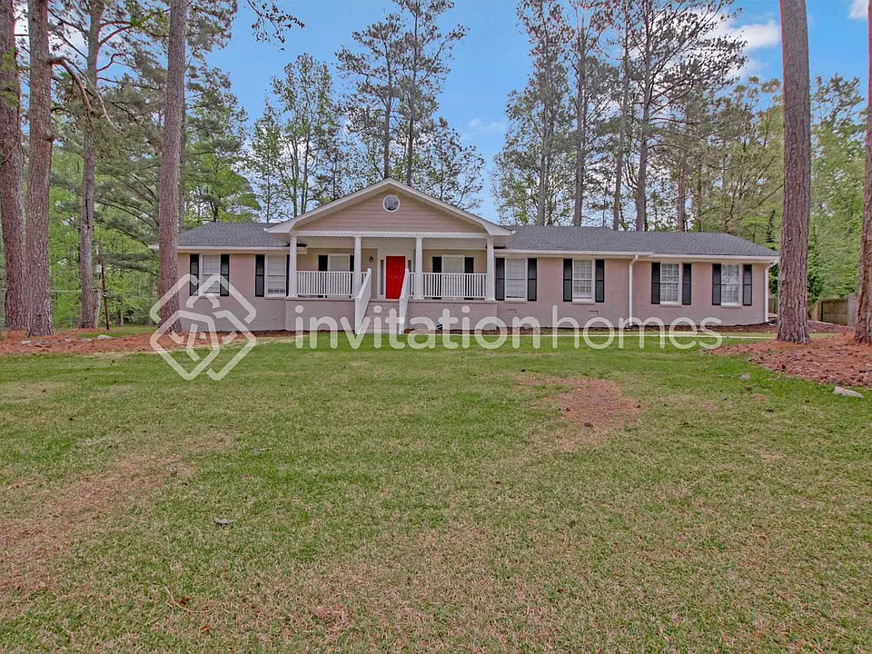 3190 Rockview Dr