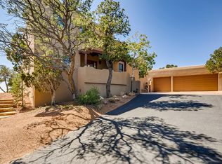 71 Apache Canyon Trl, Santa Fe, NM 87505