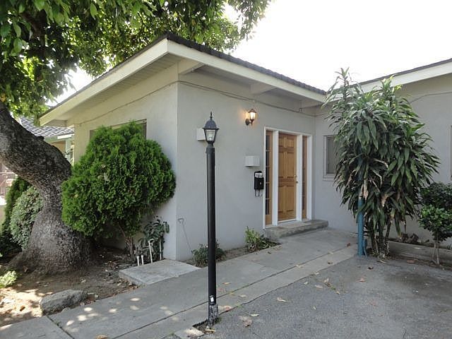 411 Linwood #A, Monrovia