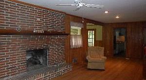 4th image of 2784 Twin Springs Dr