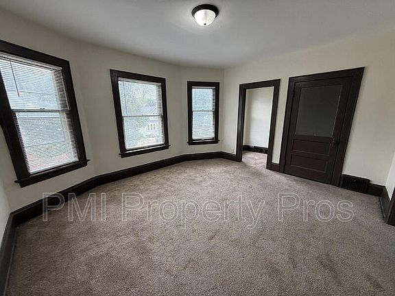 4th image of 2532 N 37th St