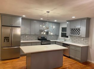 990 Merrick Ave, Merrick, NY 11566