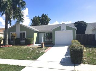 9932 Baywater Dr, Boca Raton, FL 33496