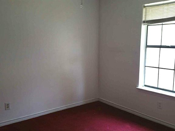 5th image of 2531 Wilshire St