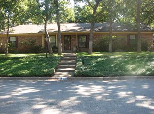 209 Walnut Way, Euless, TX 76039