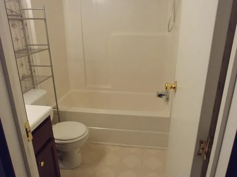 2362 Belmont Dr — Photo 10