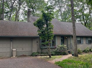 15 Wicklow Dr, Shamong, NJ 08088