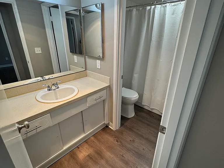 4529 44th Ave SW #202 — Photo 9