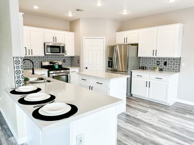 8117 Ahey Rd, Las Vegas, NV, 89129
