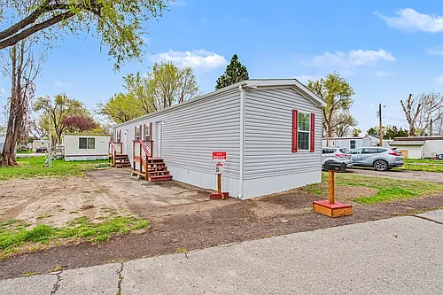 339 N St Photo 1