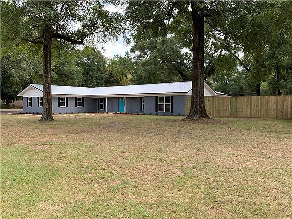 2nd image of 72 Bayou Ave E