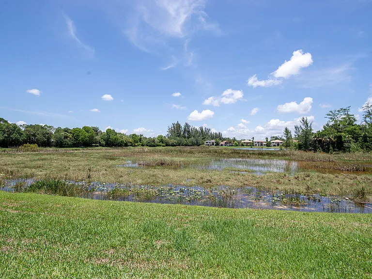 8801 Wellington View Dr — Photo 44
