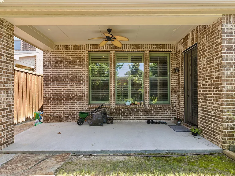 3028 Dustywood Dr — Photo 37