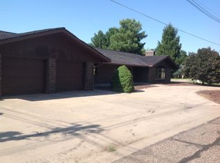 302 Poplar Dr, Goodland, KS 67735