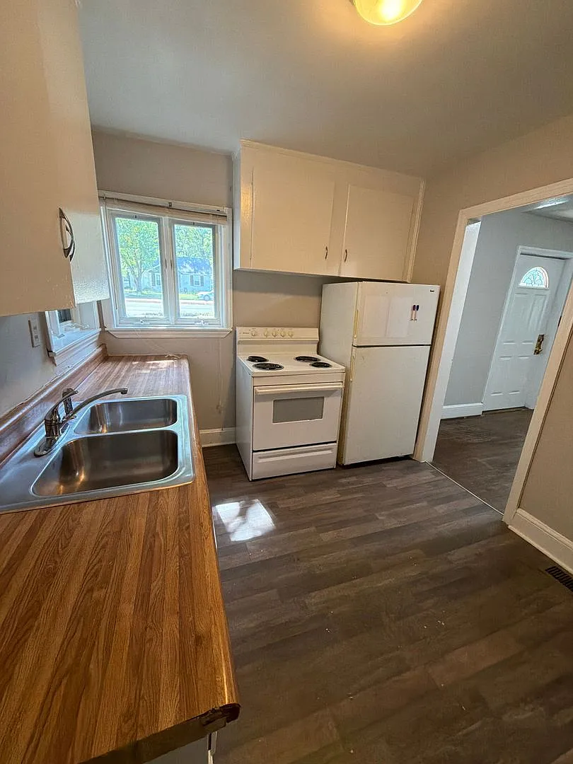 T.R. Lawing Realty Property — Photo 3