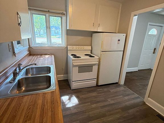 3rd image of 3526 Eastway Dr