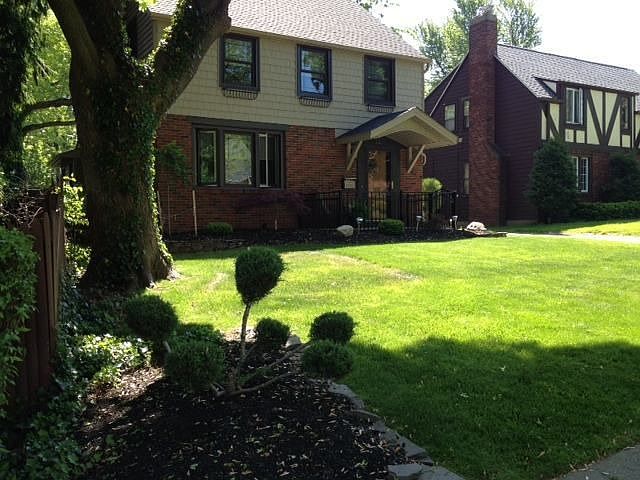 1st image of 221 Smallwood Dr